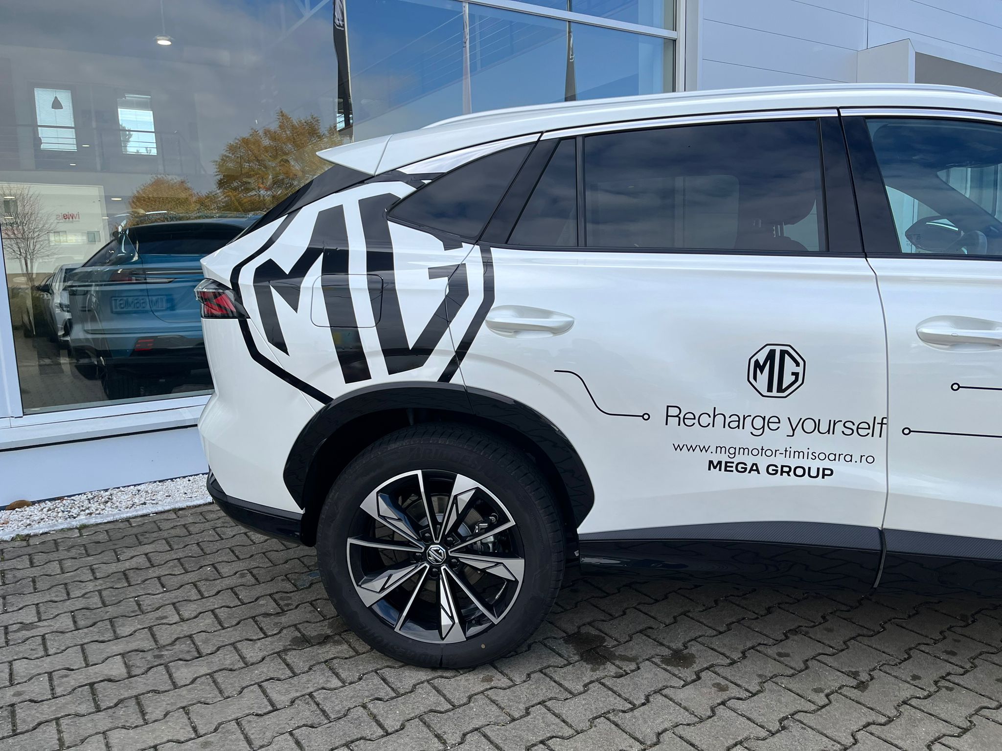 153b8d46-705a-491b-a44c-80dc79e2ed3f