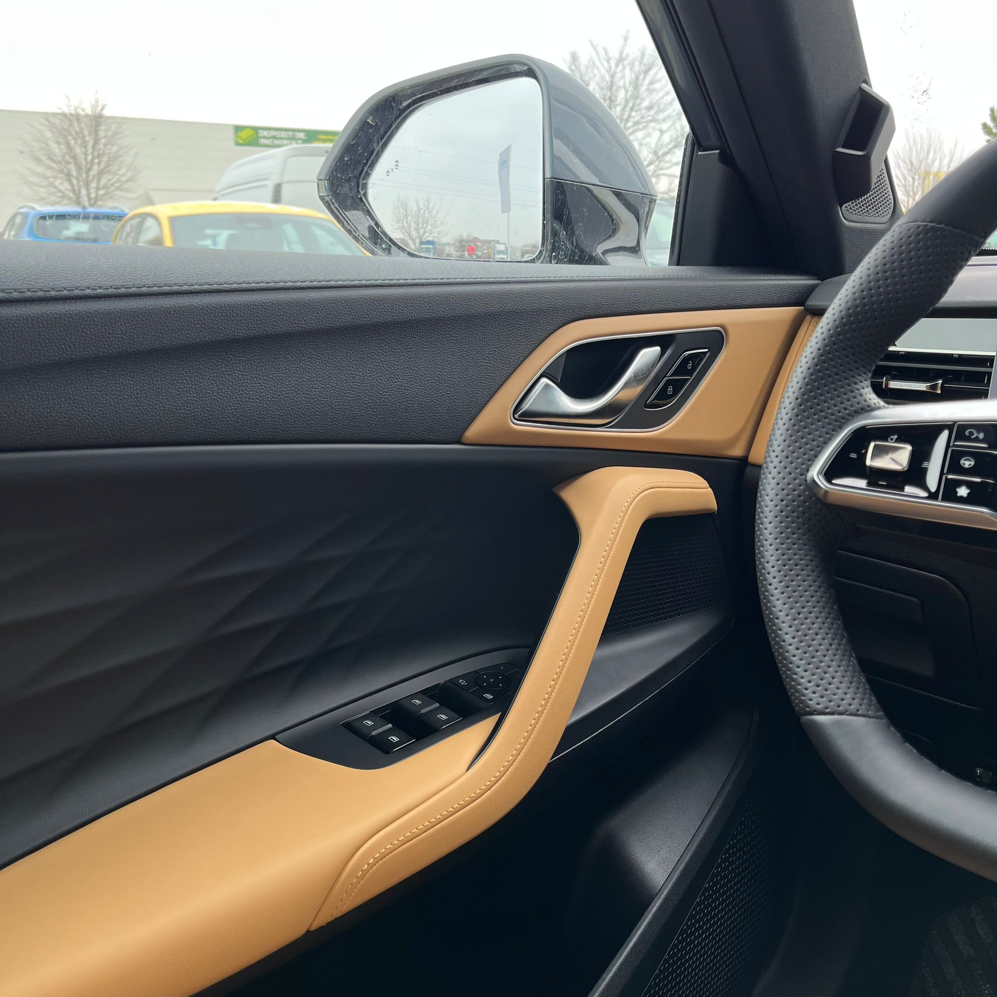 15a8def4-1dc1-4b01-a704-604700a432ae