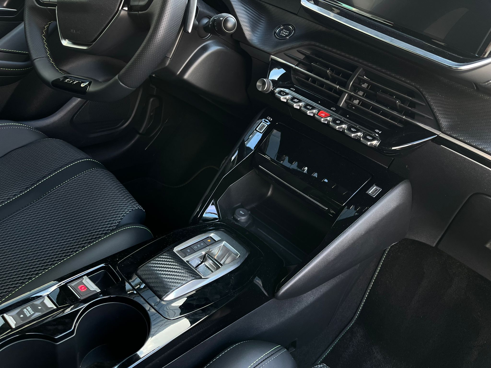 8dfe6ce7-6abf-40a5-ac29-2b919e1b247f