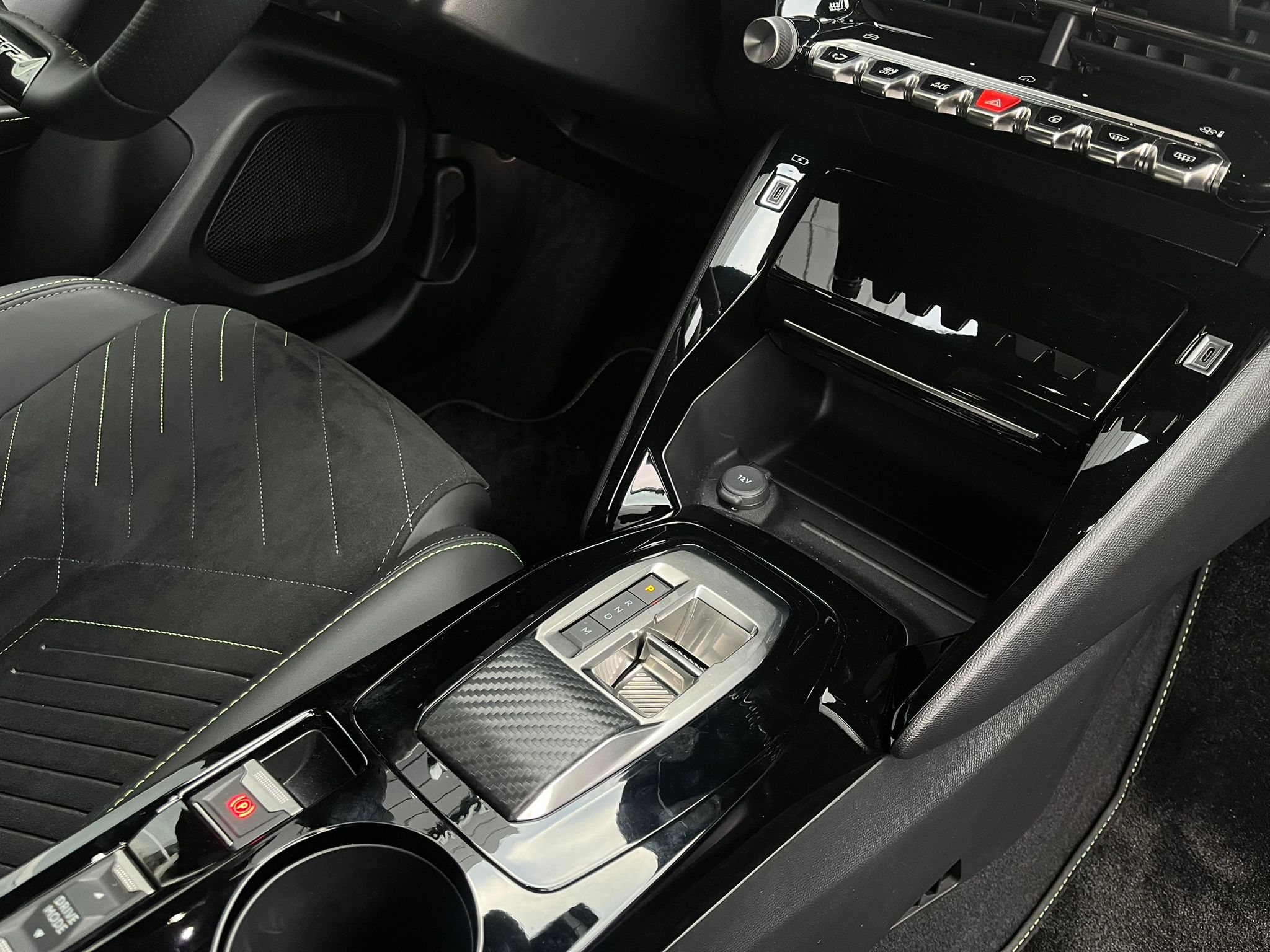 92986677-304d-4eec-99ca-3b494562366f